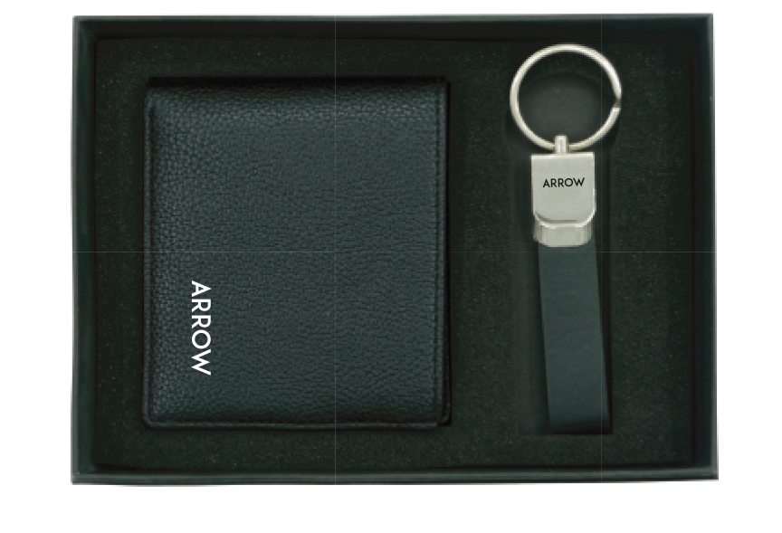 Gift set with wallet and pen